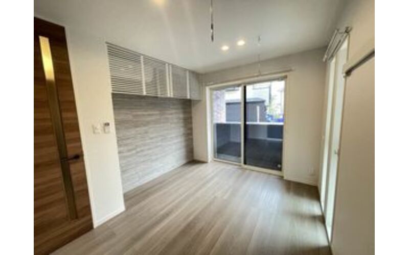 n143330187000010010200