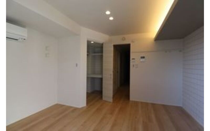 n143330073000010020203