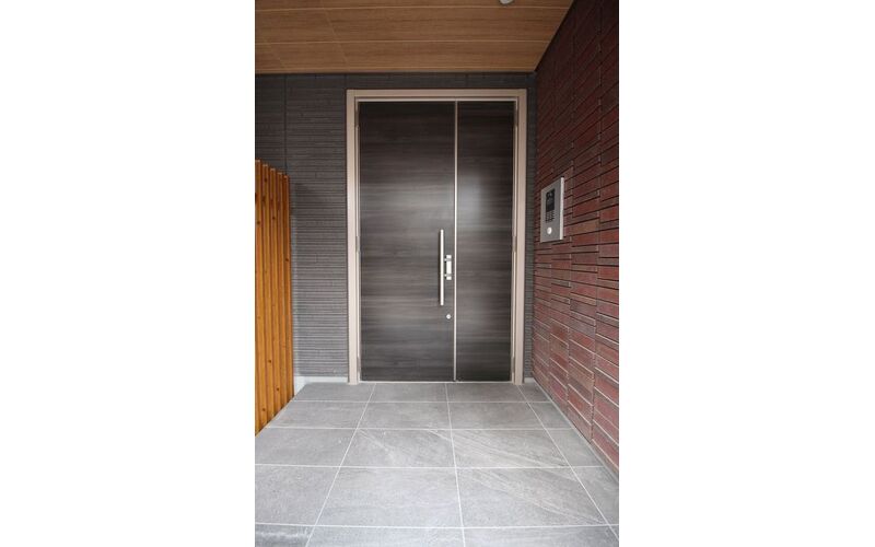 g143330187000010000001