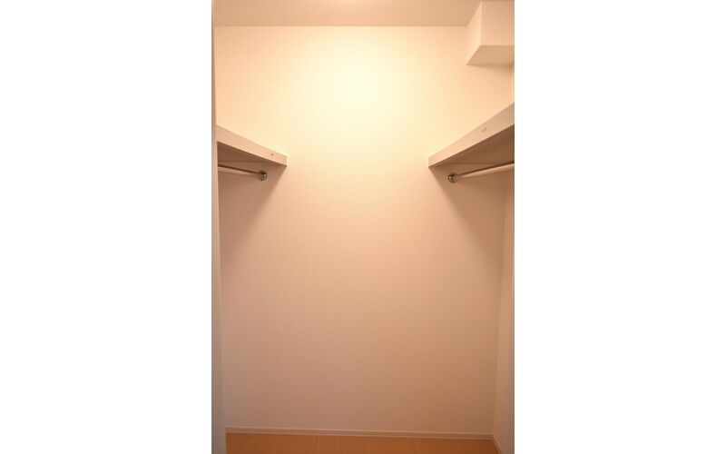 thumbnail_original_large_12761774