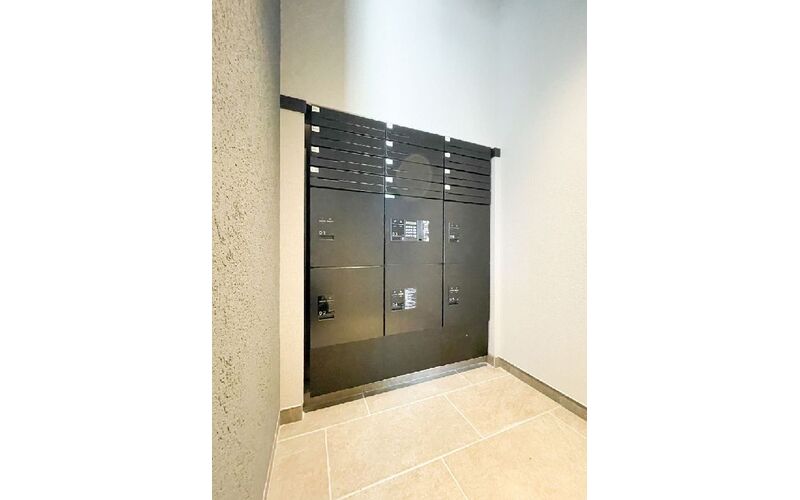 g143330265000010000004